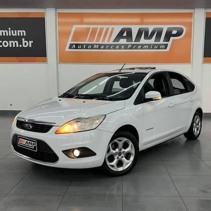 FORD FOCUS 2.0 TITANIUM HATCH 16V FLEX 4P AUTOMÁTICO